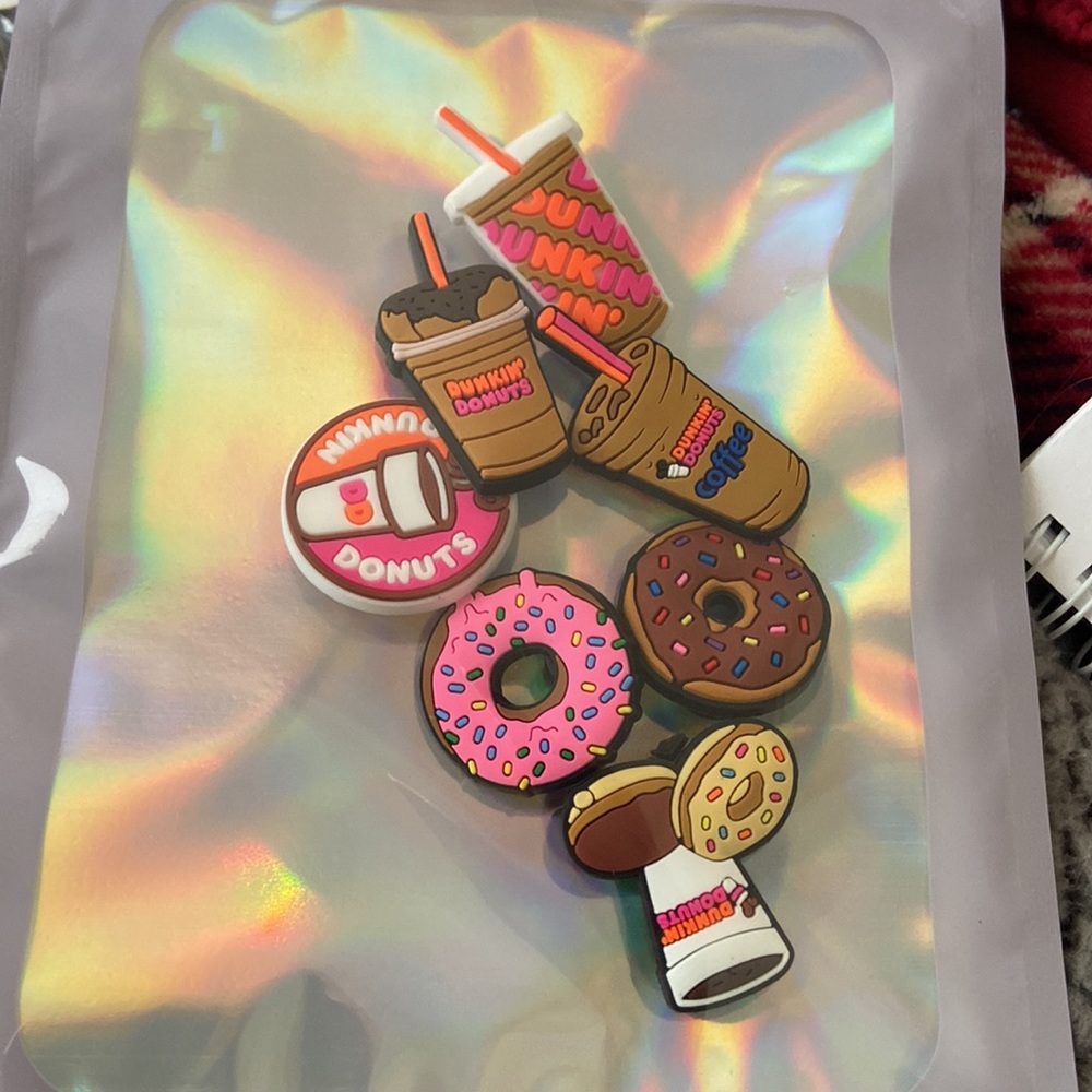 Dunkin Croc Charms - Picture 4 of 4